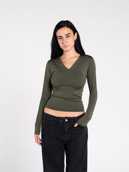 V NECK LONG SLEEVE